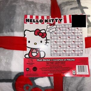 Hello Kitty Queen Plush Blanket